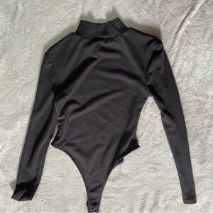 Long sleeve body suit